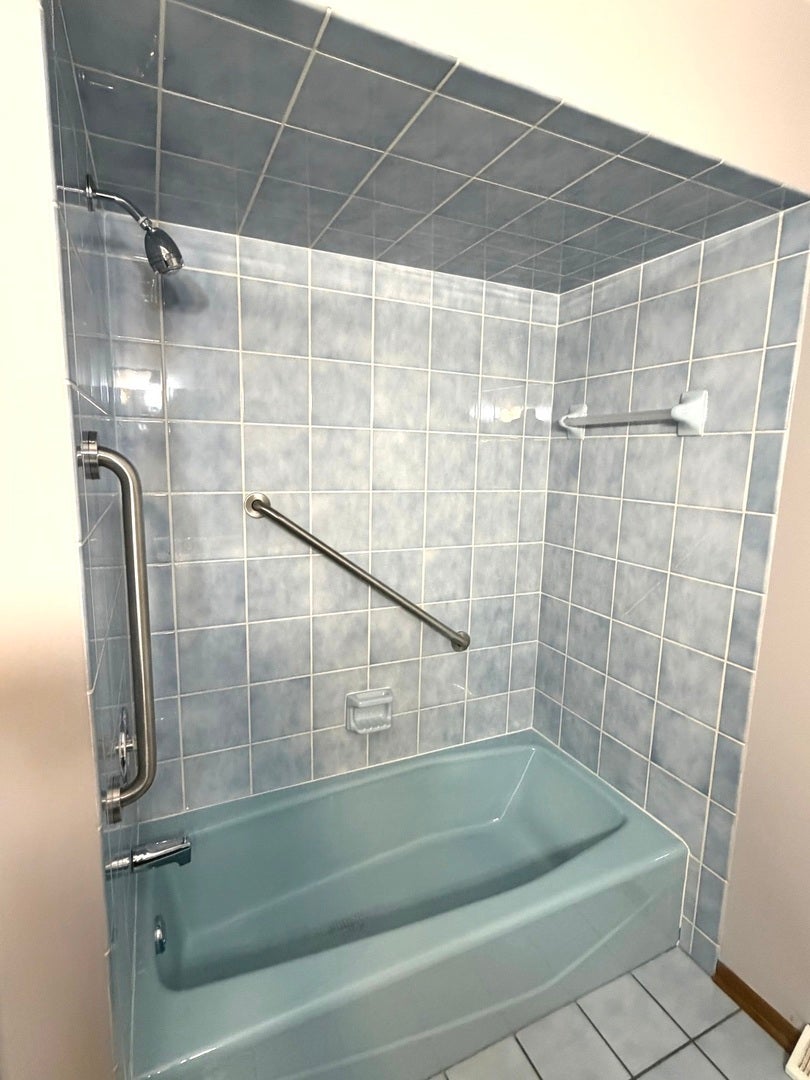 7554 W Willowood Court, Orland Park, IL 60462 7554 W Willowood Court, Orland Park, IL 60462