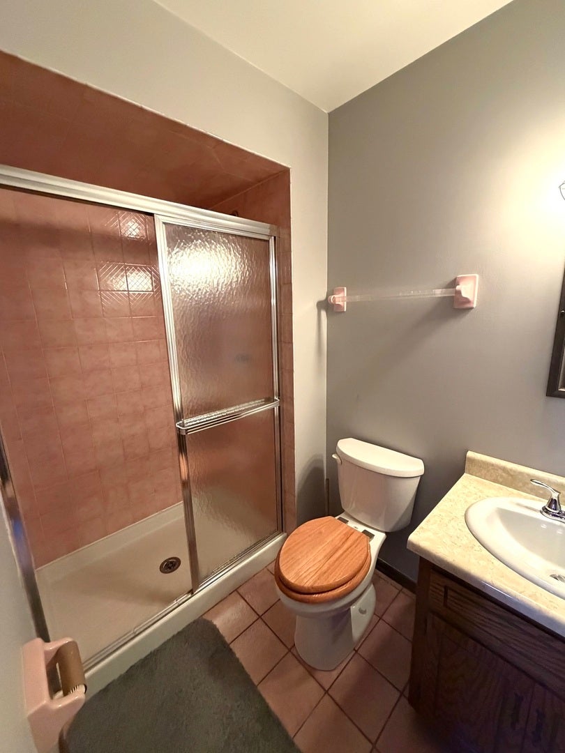 7554 W Willowood Court, Orland Park, IL 60462 7554 W Willowood Court, Orland Park, IL 60462
