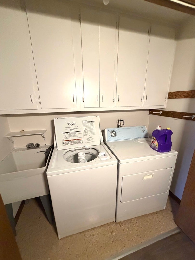 7554 W Willowood Court, Orland Park, IL 60462 7554 W Willowood Court, Orland Park, IL 60462