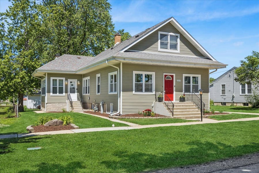 Property photo for 26010 S Linden Avenue, Monee, IL