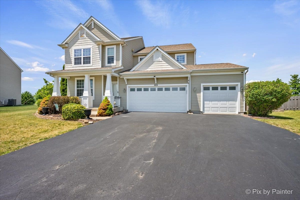 909 Avalon Way, Minooka, IL 60447 909 Avalon Way, Minooka, IL 60447