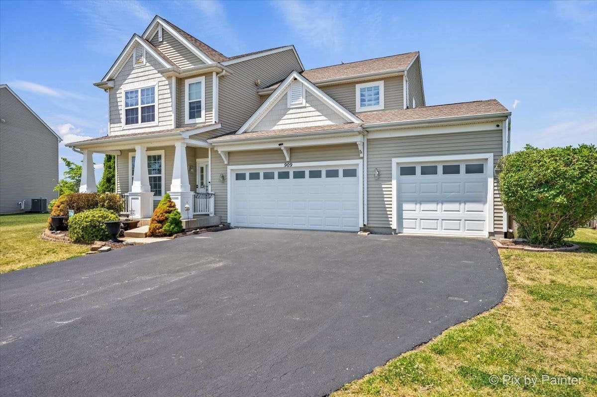909 Avalon Way, Minooka, IL 60447 909 Avalon Way, Minooka, IL 60447