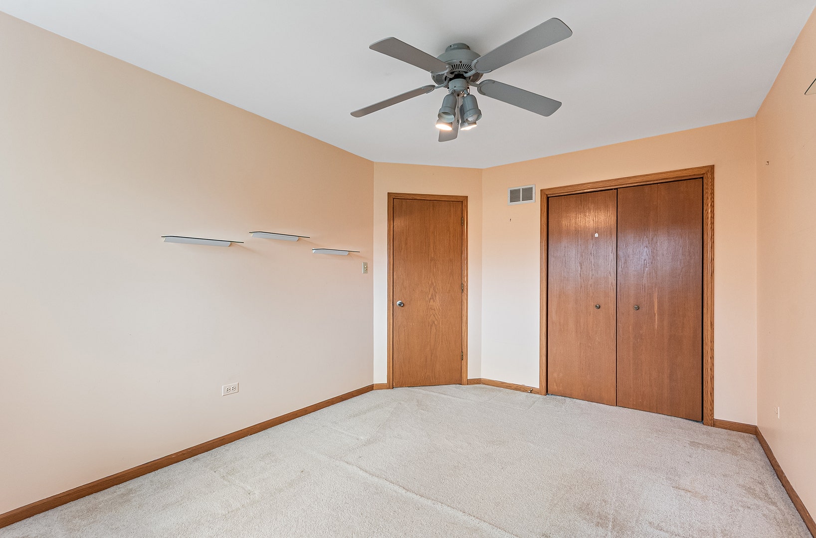 891 Young Street, Lemont, IL 60439 891 Young Street, Lemont, IL 60439