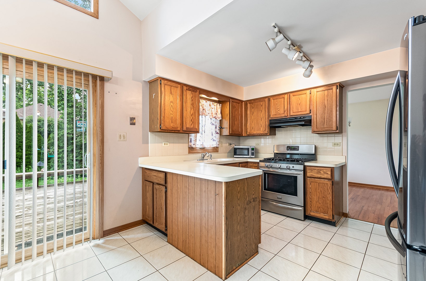 891 Young Street, Lemont, IL 60439 891 Young Street, Lemont, IL 60439