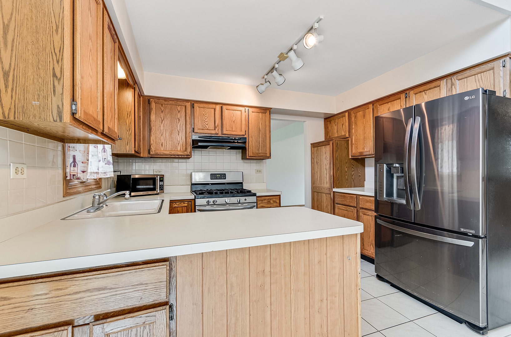 891 Young Street, Lemont, IL 60439 891 Young Street, Lemont, IL 60439