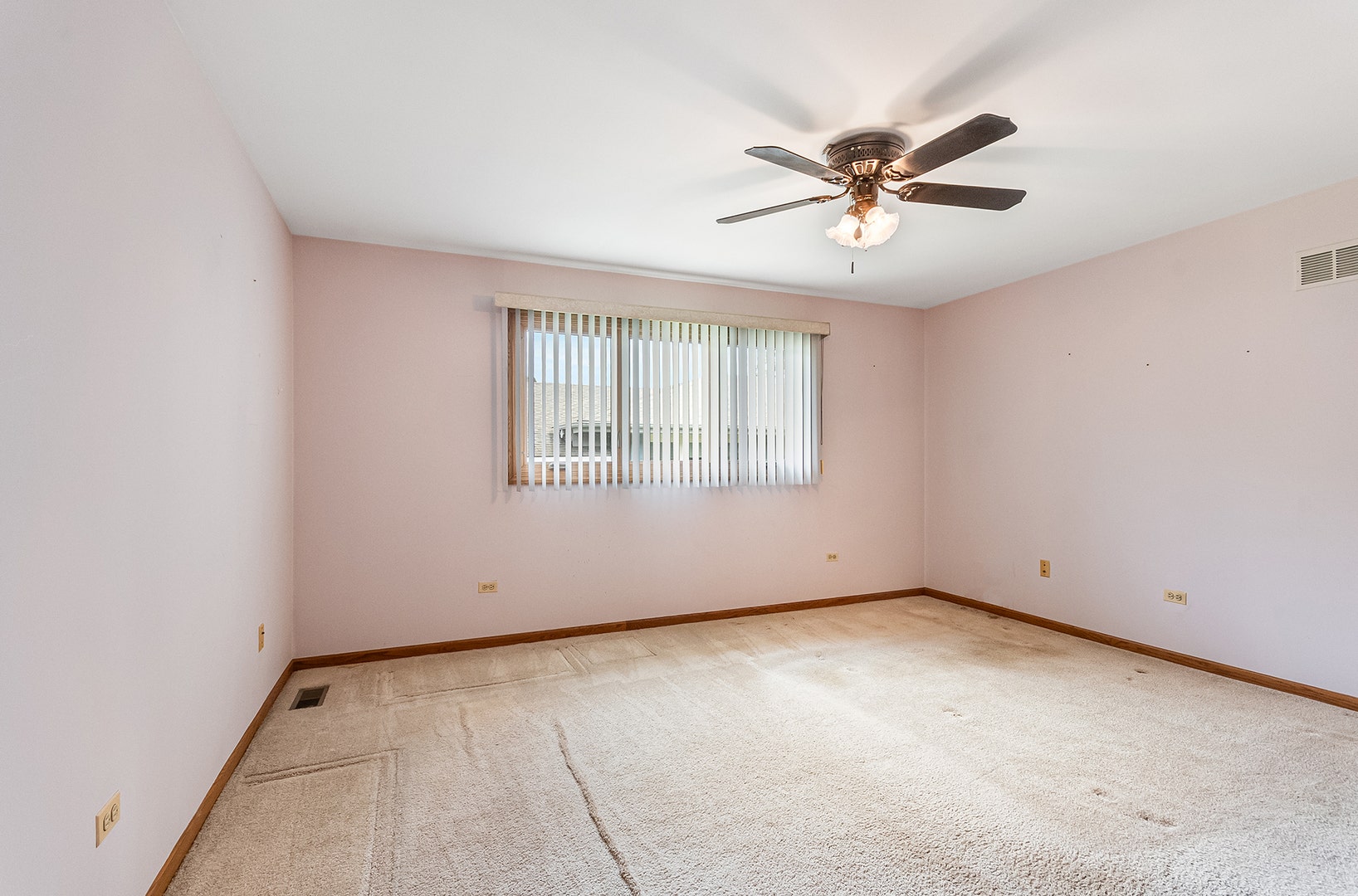891 Young Street, Lemont, IL 60439 891 Young Street, Lemont, IL 60439