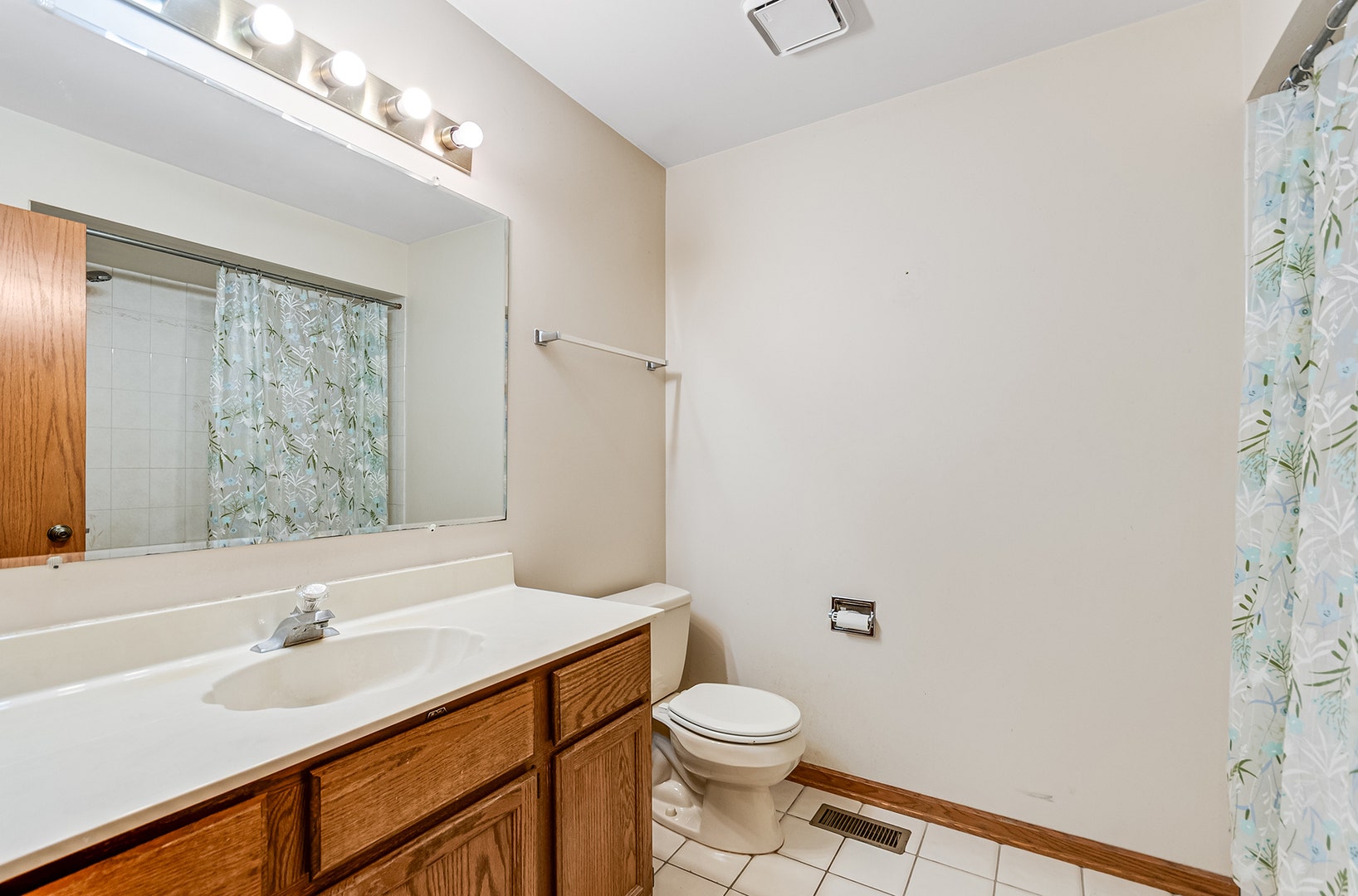 891 Young Street, Lemont, IL 60439 891 Young Street, Lemont, IL 60439