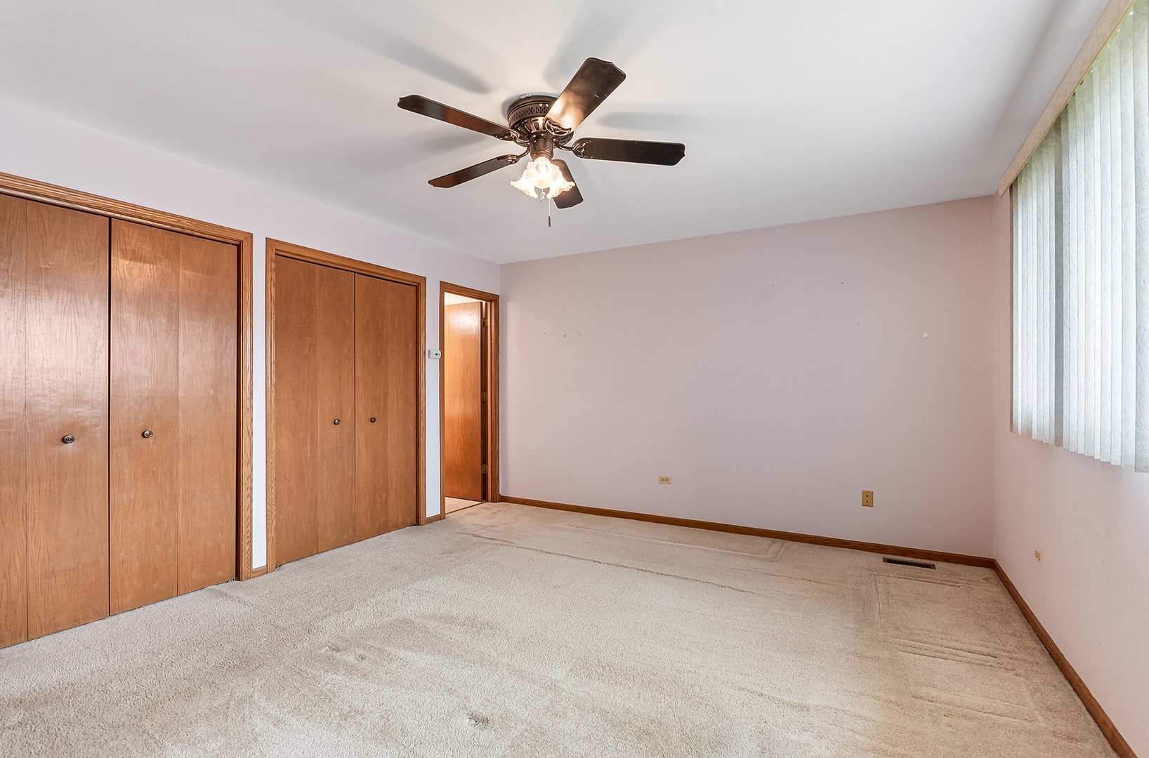 891 Young Street, Lemont, IL 60439 891 Young Street, Lemont, IL 60439