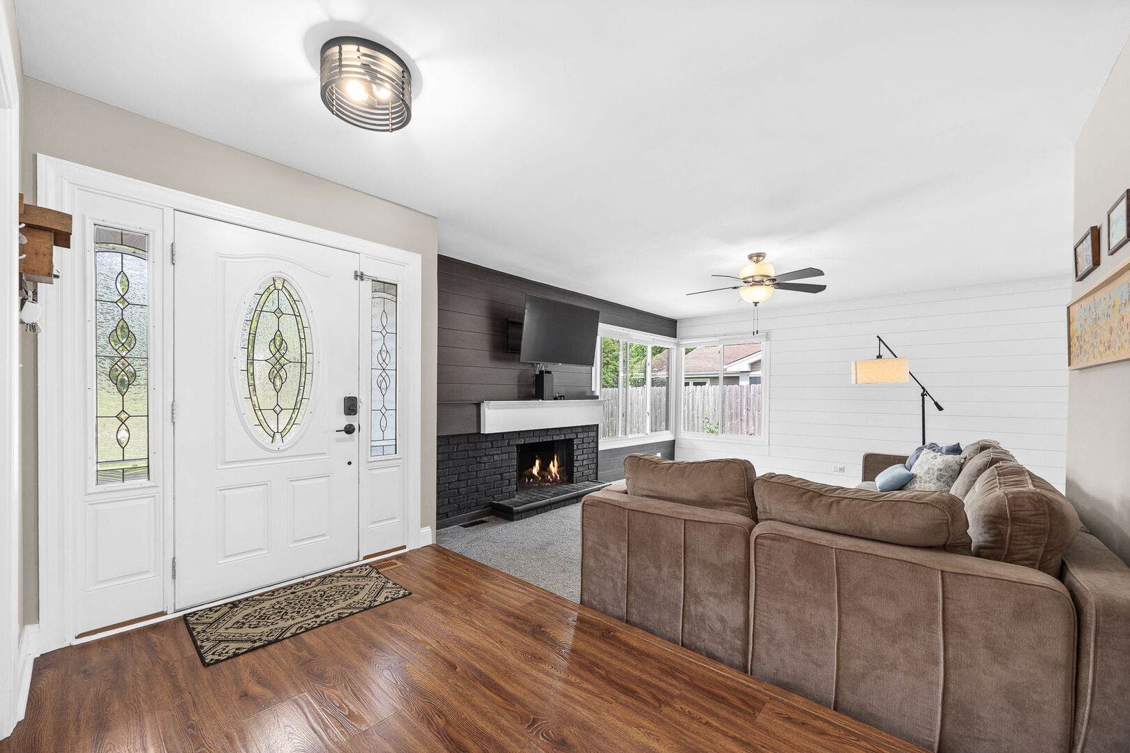 230 Plymouth Lane, Bolingbrook, IL 60440 230 Plymouth Lane, Bolingbrook, IL 60440