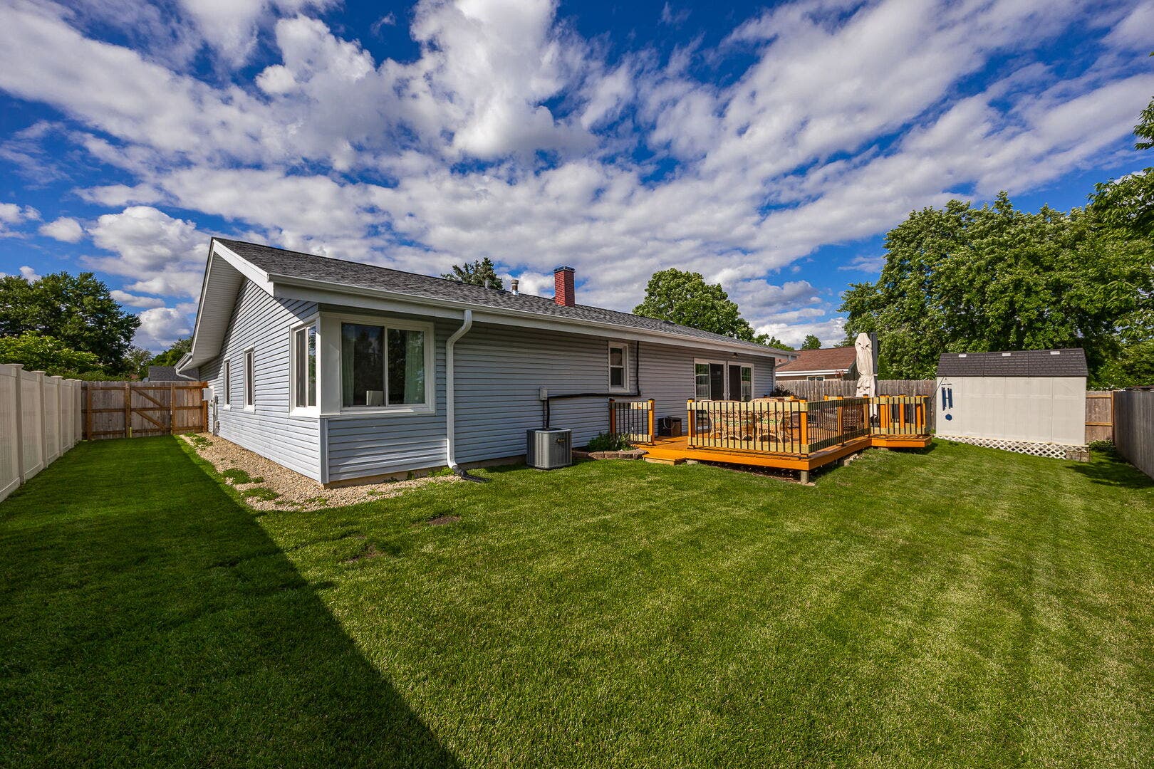 230 Plymouth Lane, Bolingbrook, IL 60440 230 Plymouth Lane, Bolingbrook, IL 60440