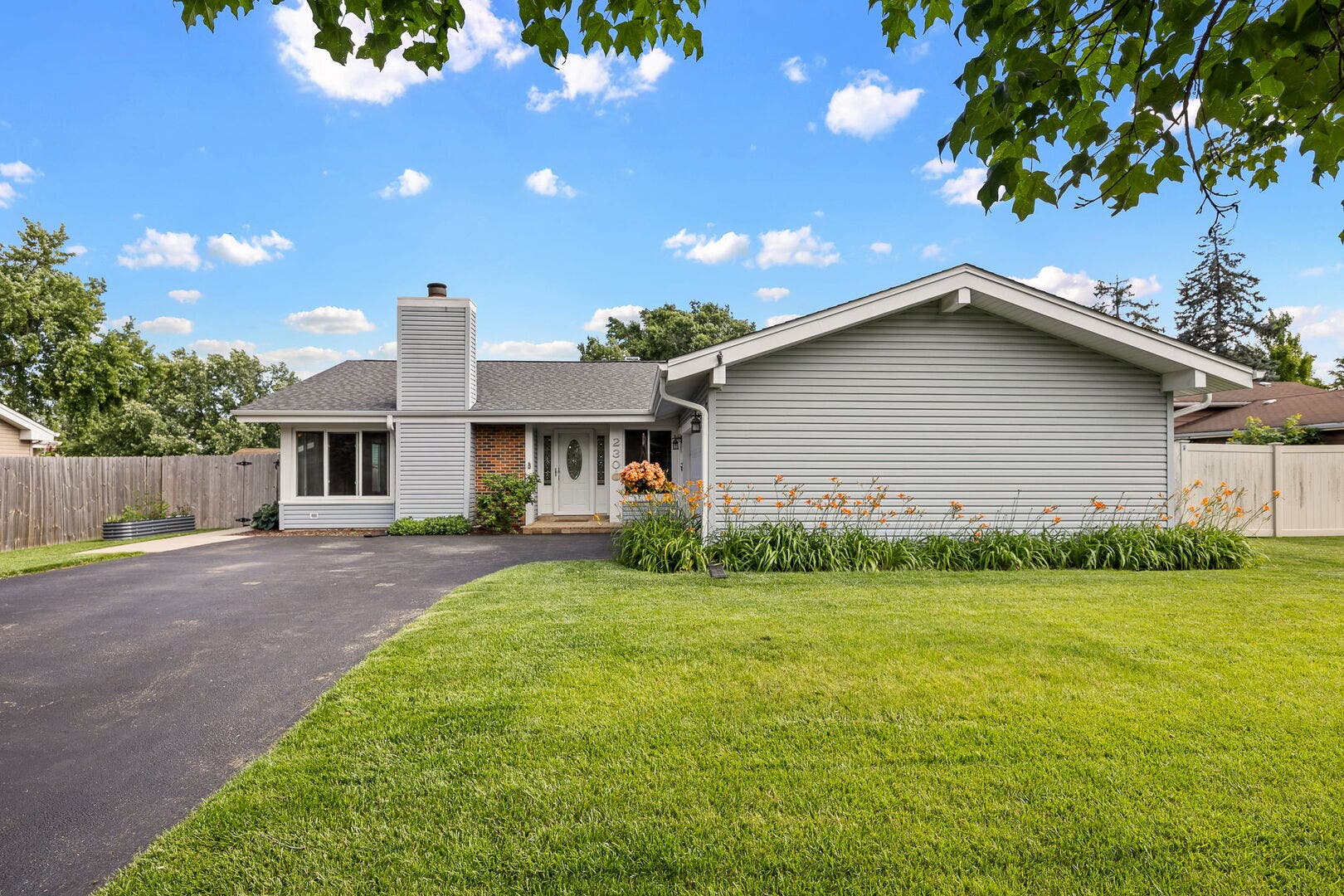 230 Plymouth Lane, Bolingbrook, IL 60440 230 Plymouth Lane, Bolingbrook, IL 60440