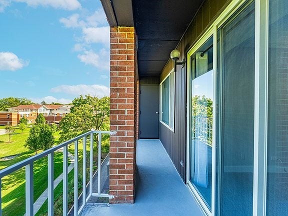 1450 Plymouth Lane, #501, Elgin, IL 60123 1450 Plymouth Lane, #501, Elgin, IL 60123