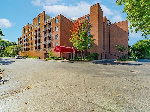 1450 Plymouth Lane, #501, Elgin, IL 60123 1450 Plymouth Lane, #501, Elgin, IL 60123
