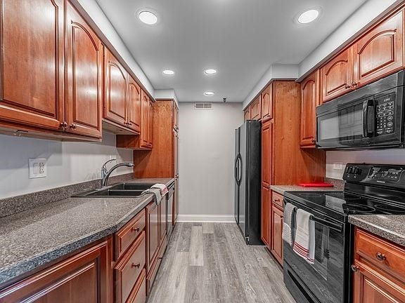 1450 Plymouth Lane, #501, Elgin, IL 60123 1450 Plymouth Lane, #501, Elgin, IL 60123