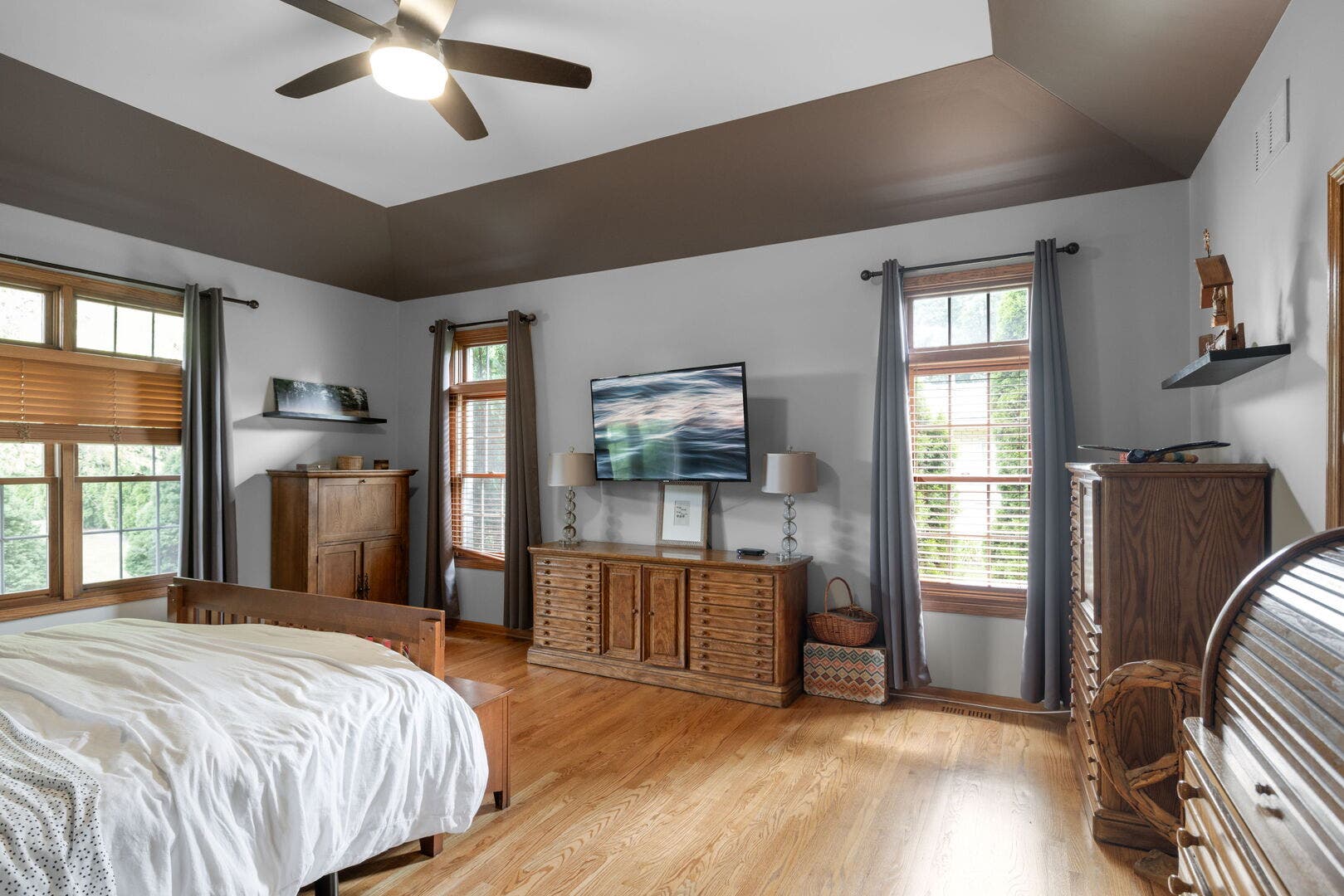 12915 Silver Fox Drive, Lemont, IL 60439 Primary Bedroom