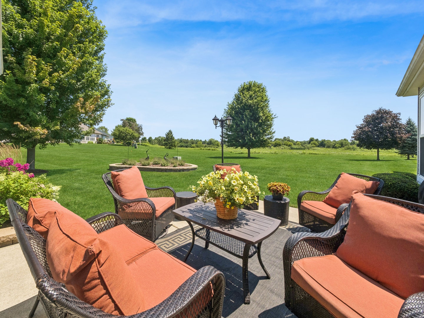 2787 Beacon Point Circle, Elgin, IL 60124 2787 Beacon Point Circle, Elgin, IL 60124