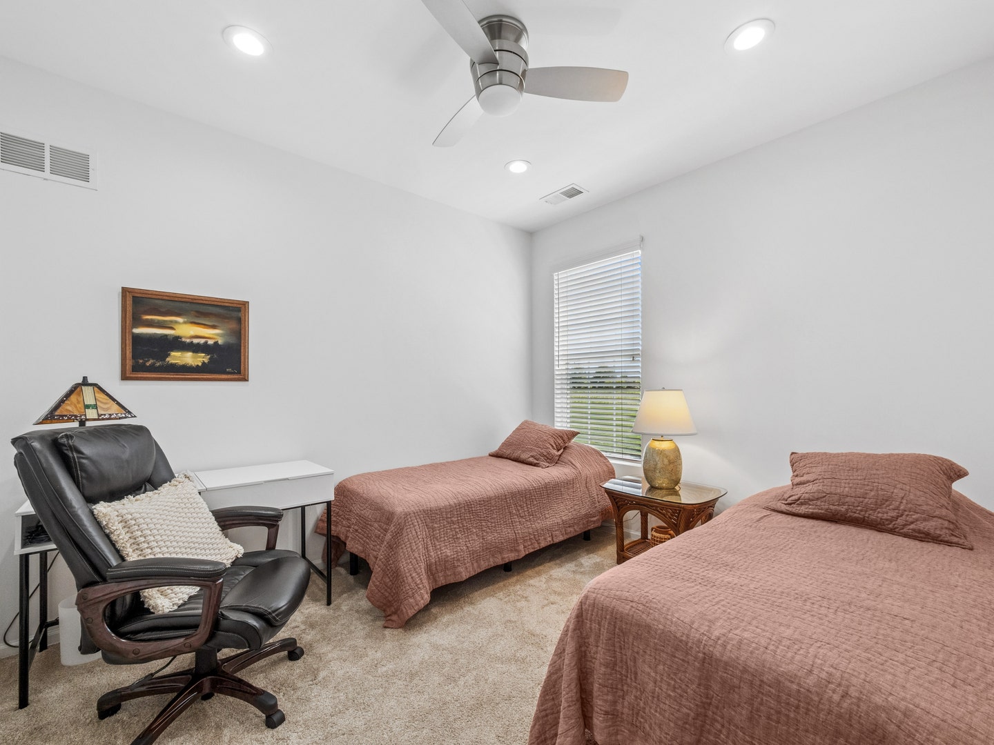 2787 Beacon Point Circle, Elgin, IL 60124 2787 Beacon Point Circle, Elgin, IL 60124