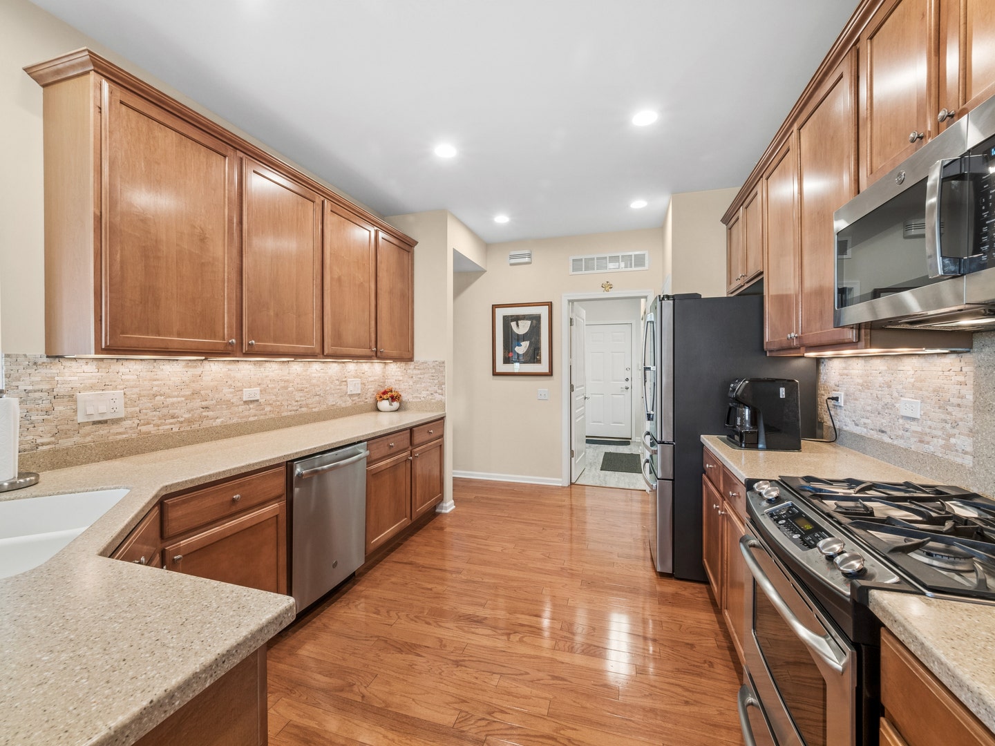 2787 Beacon Point Circle, Elgin, IL 60124 2787 Beacon Point Circle, Elgin, IL 60124