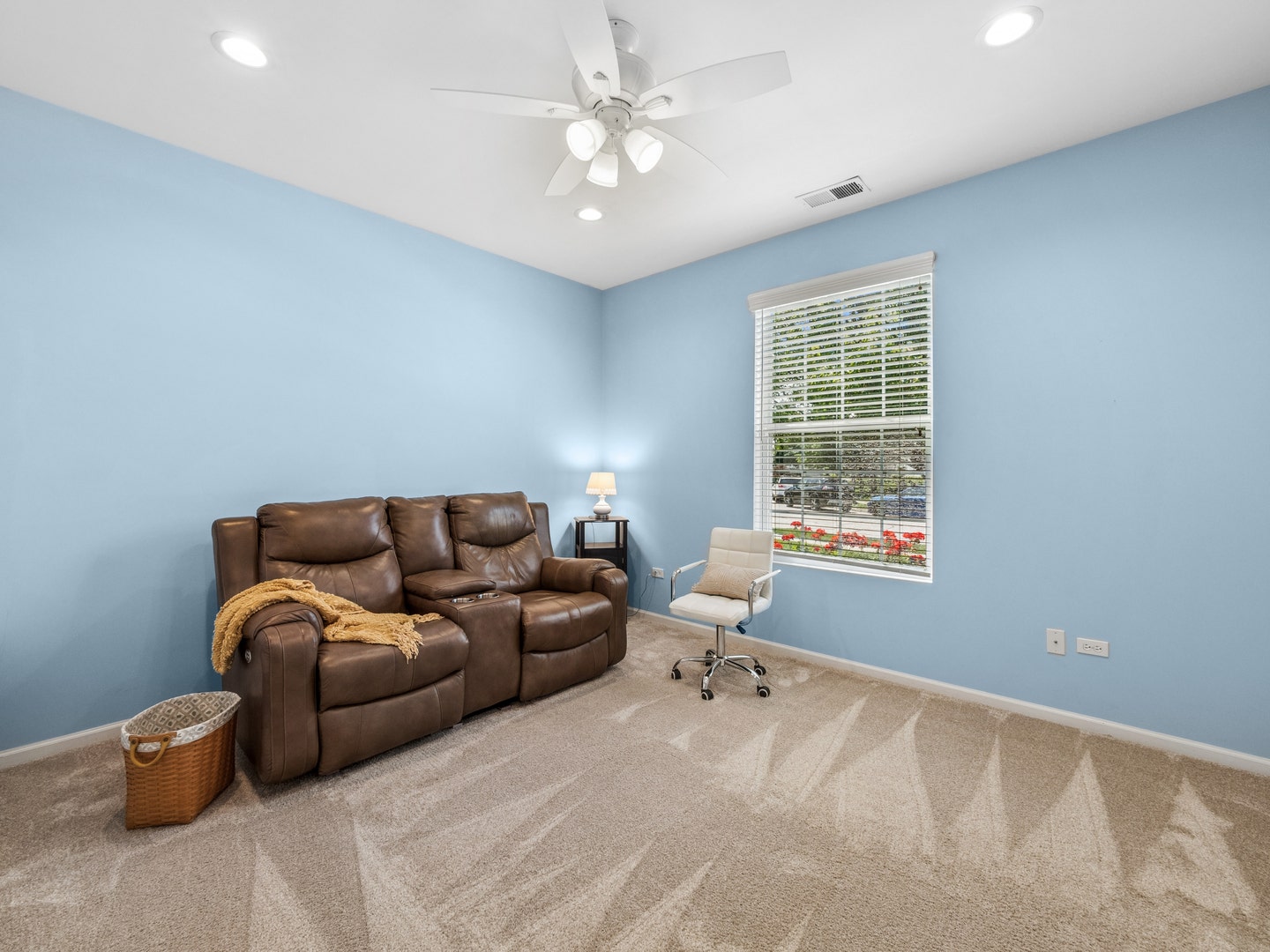 2787 Beacon Point Circle, Elgin, IL 60124 2787 Beacon Point Circle, Elgin, IL 60124