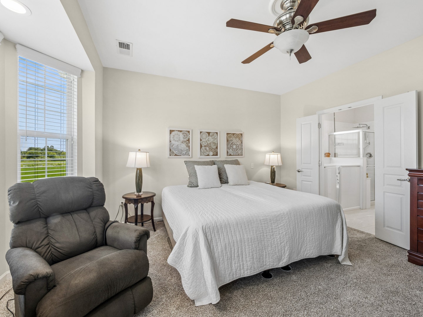 2787 Beacon Point Circle, Elgin, IL 60124 2787 Beacon Point Circle, Elgin, IL 60124