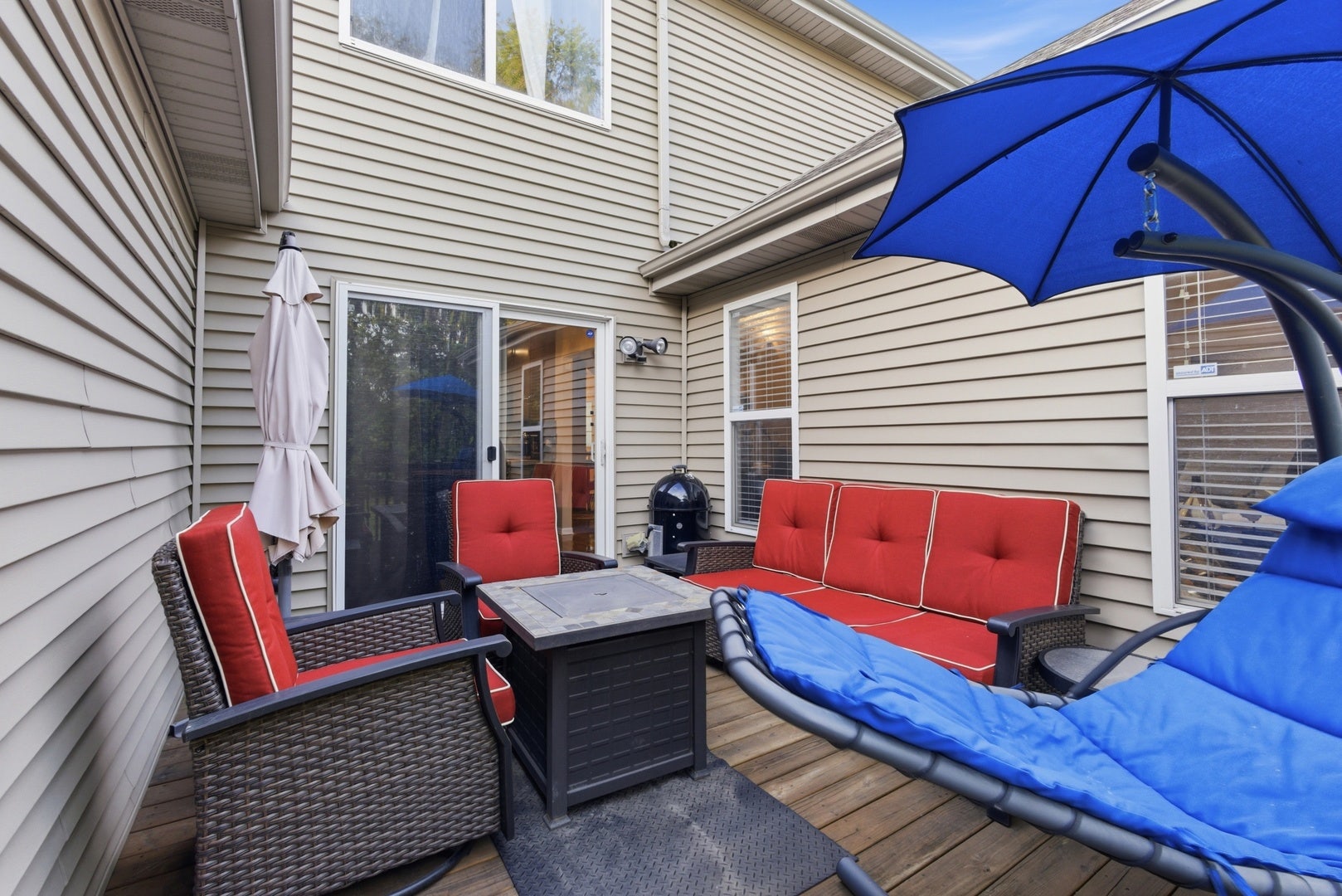 1447 Mackenzie Lane, Elgin, IL 60120 1447 Mackenzie Lane, Elgin, IL 60120