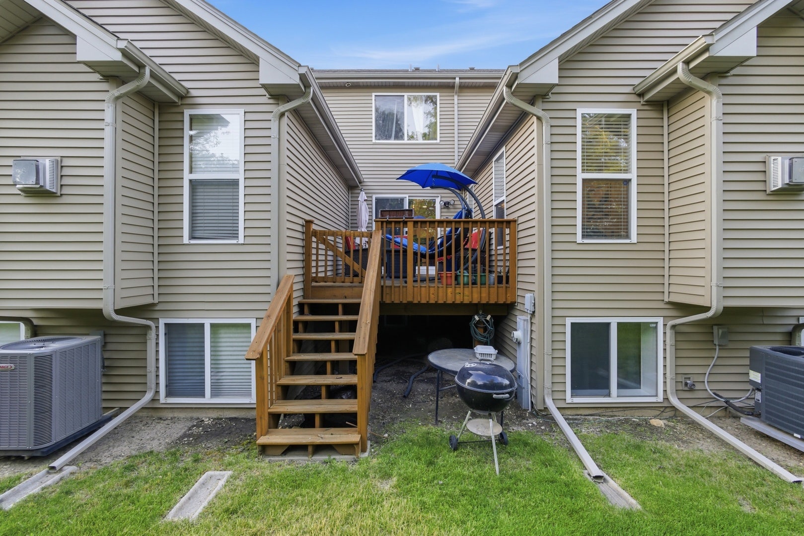 1447 Mackenzie Lane, Elgin, IL 60120 1447 Mackenzie Lane, Elgin, IL 60120