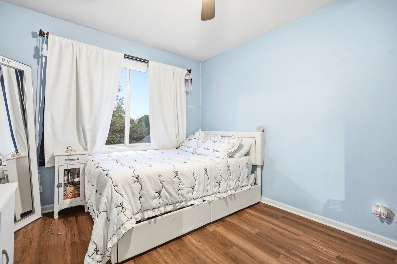 1447 Mackenzie Lane, Elgin, IL 60120 1447 Mackenzie Lane, Elgin, IL 60120