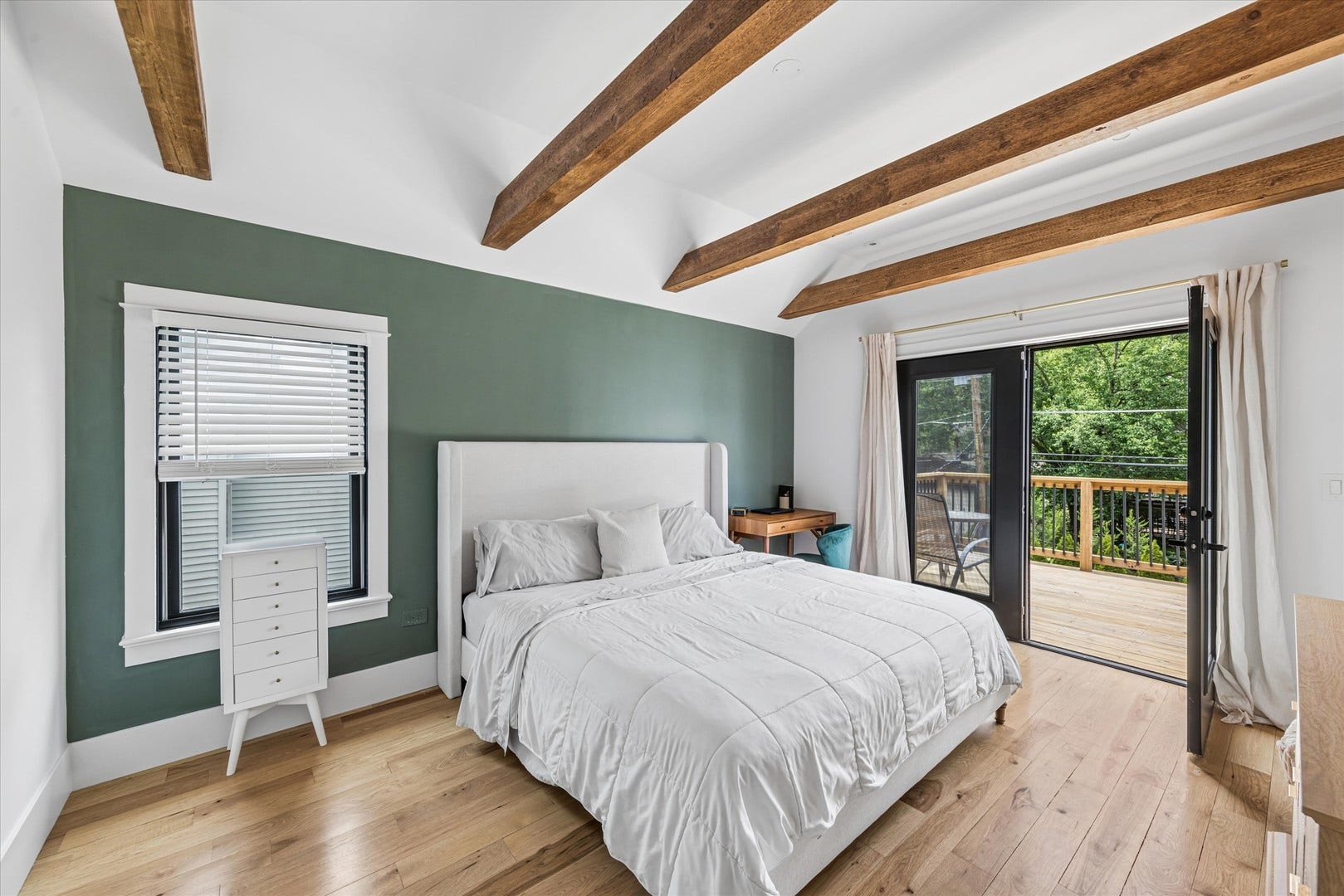 4712 Forest Avenue, Downers Grove, IL 60515 4712 Forest Avenue, Downers Grove, IL 60515