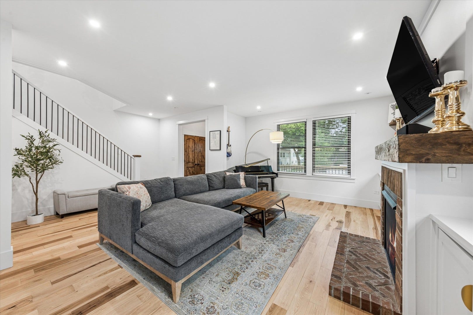4712 Forest Avenue, Downers Grove, IL 60515 4712 Forest Avenue, Downers Grove, IL 60515