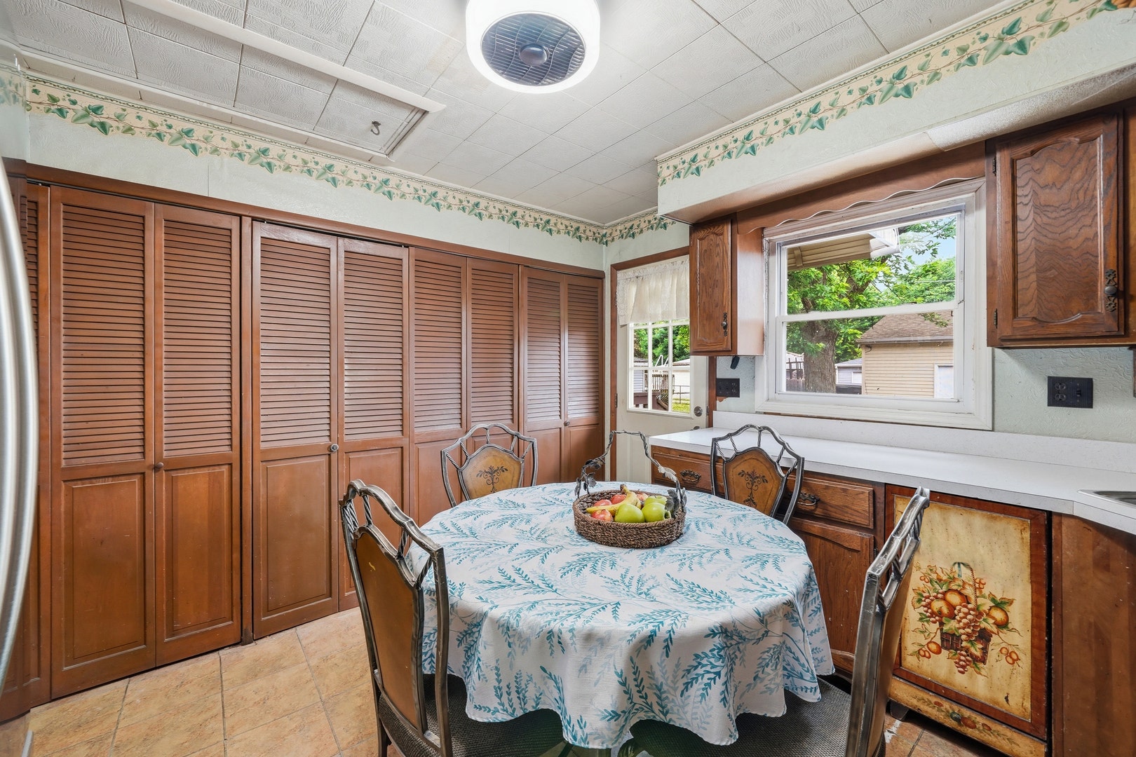 225 Park Drive, Joliet, IL 60436 225 Park Drive, Joliet, IL 60436
