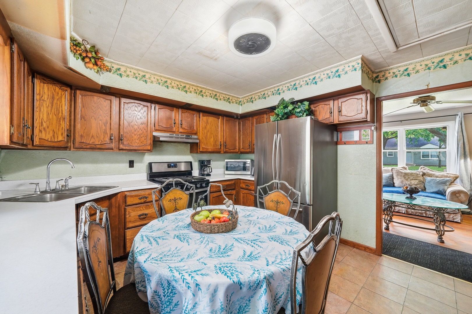 225 Park Drive, Joliet, IL 60436 225 Park Drive, Joliet, IL 60436