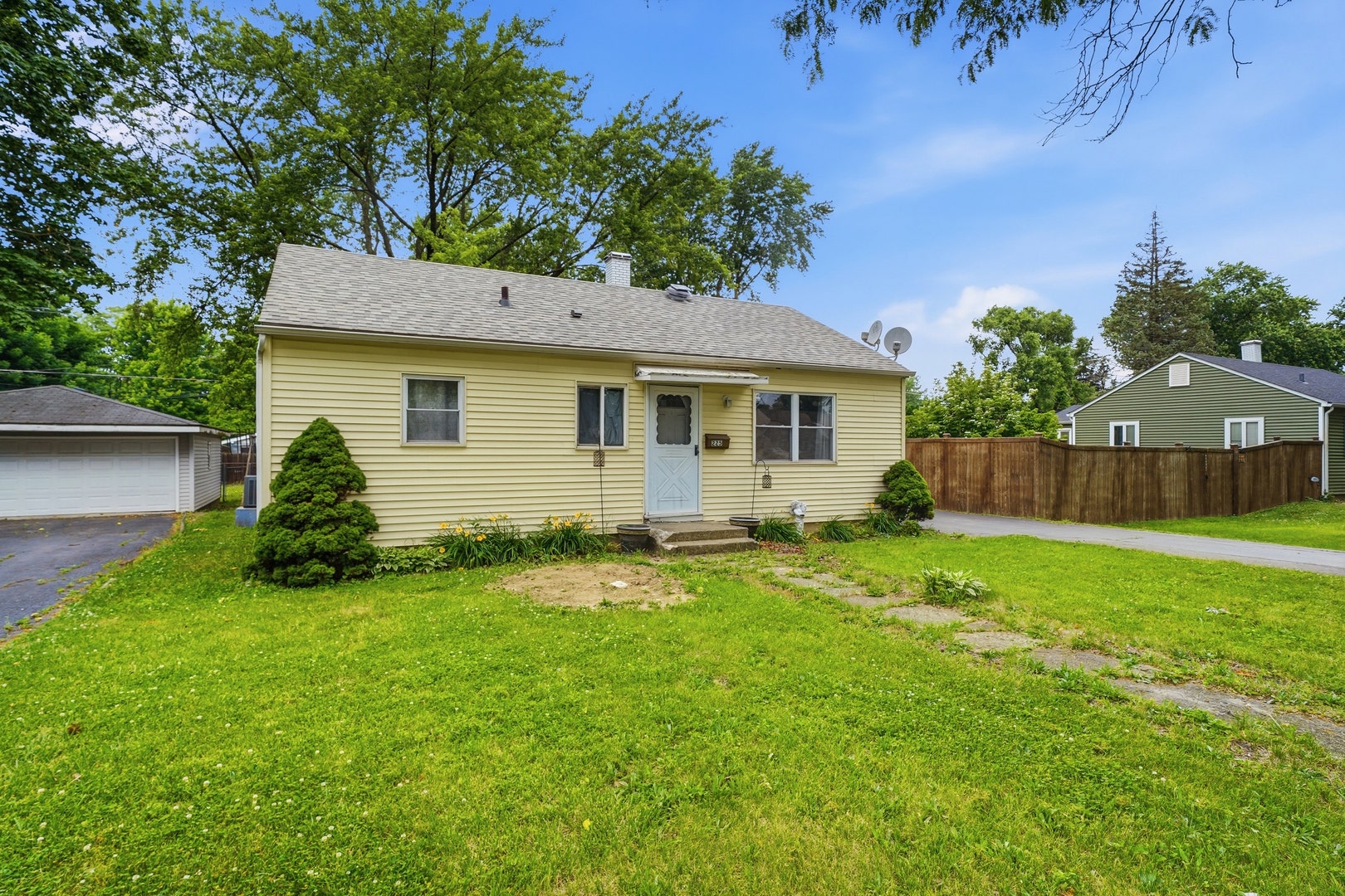 225 Park Drive, Joliet, IL 60436 225 Park Drive, Joliet, IL 60436