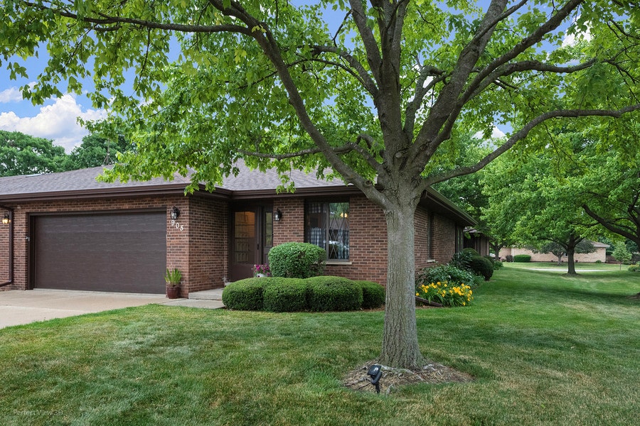 Property photo for 905 Shagbark Road, #905, New Lenox, IL