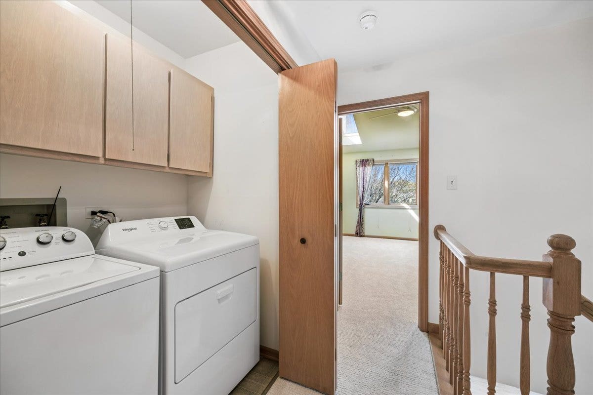 17346 Brook Crossing Court, Orland Park, IL 60467 2nd floor laundry room