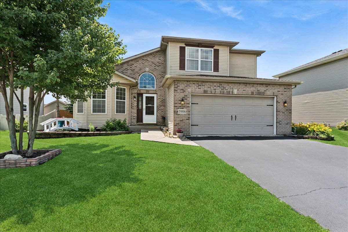 5906 Winterhaven Drive, Joliet, IL 60431 5906 Winterhaven Drive, Joliet, IL 60431