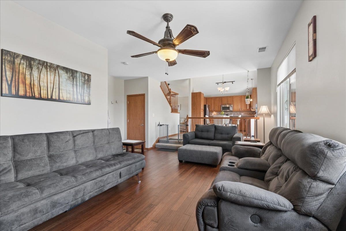 5906 Winterhaven Drive, Joliet, IL 60431 5906 Winterhaven Drive, Joliet, IL 60431