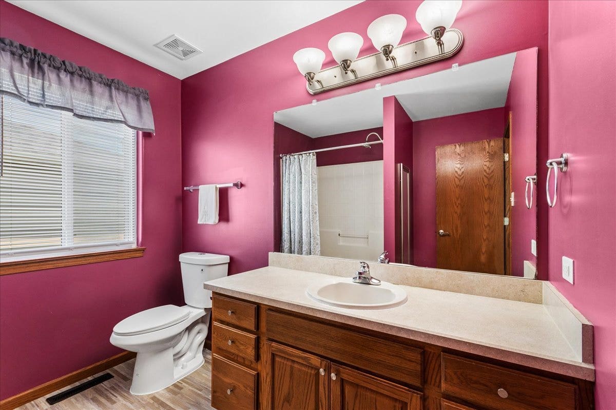 5906 Winterhaven Drive, Joliet, IL 60431 5906 Winterhaven Drive, Joliet, IL 60431