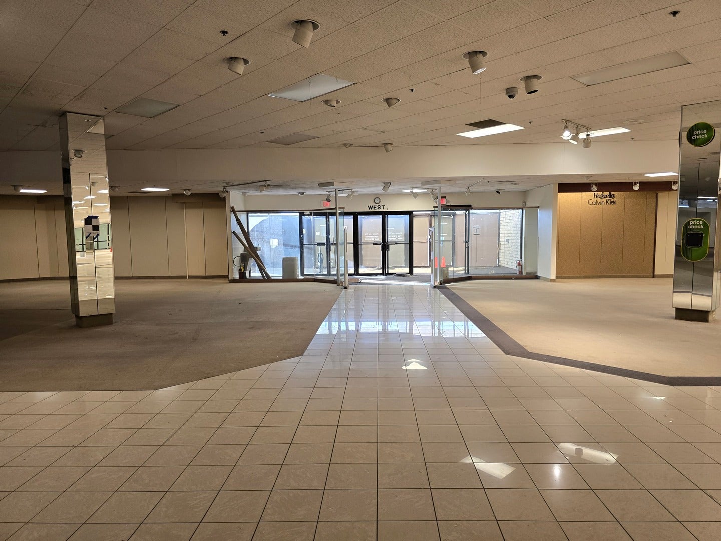 3340 Mall Loop Drive, Joliet, IL 60433 3340 Mall Loop Drive, Joliet, IL 60433