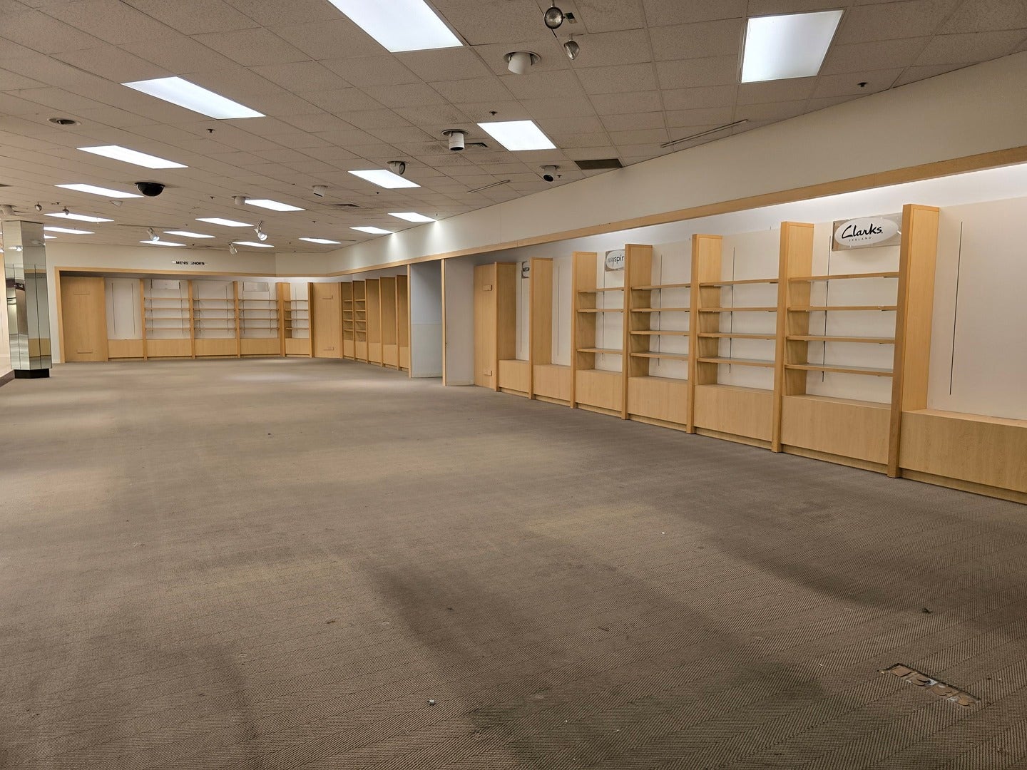 3340 Mall Loop Drive, Joliet, IL 60433 3340 Mall Loop Drive, Joliet, IL 60433