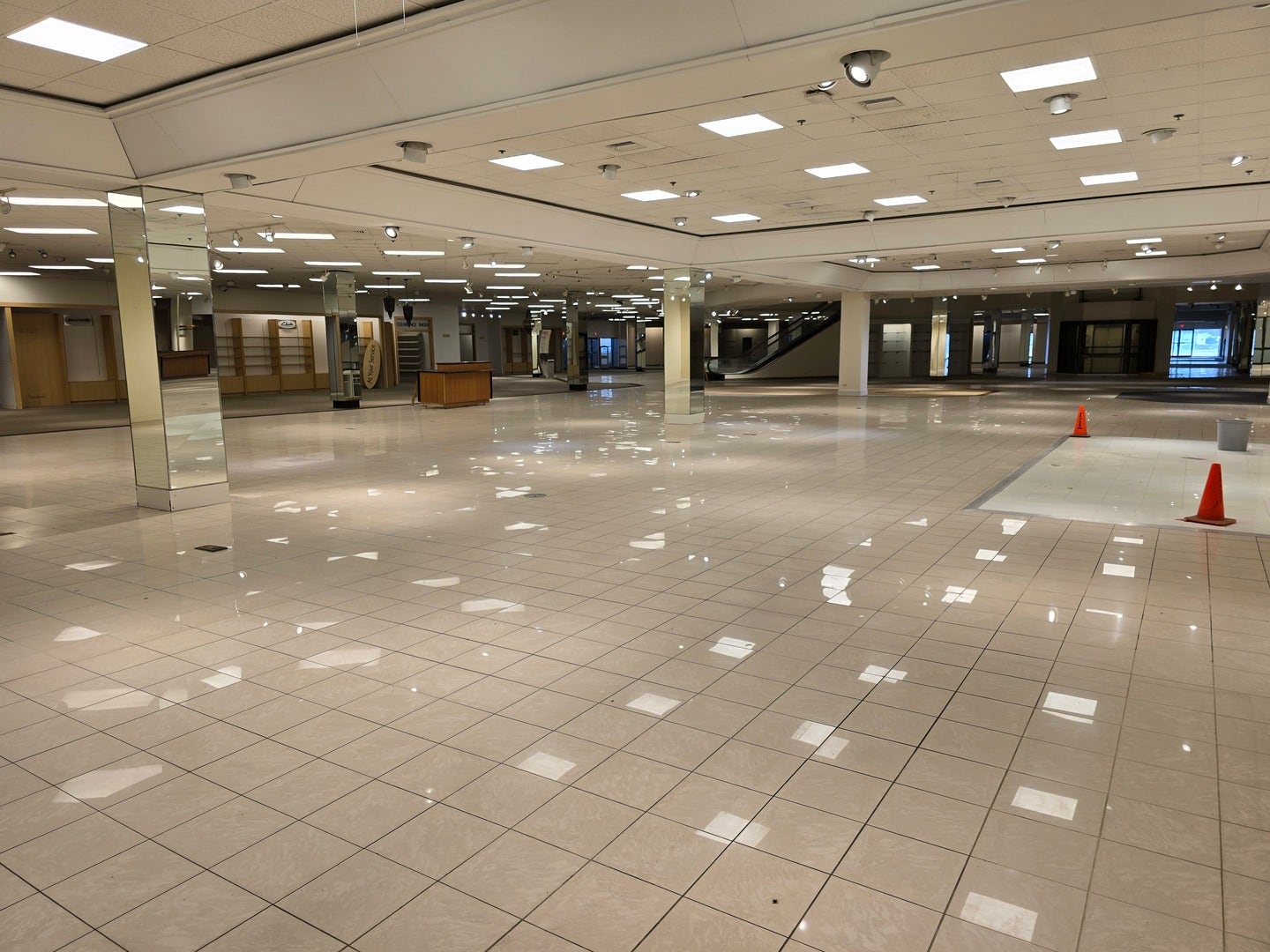 3340 Mall Loop Drive, Joliet, IL 60433 3340 Mall Loop Drive, Joliet, IL 60433