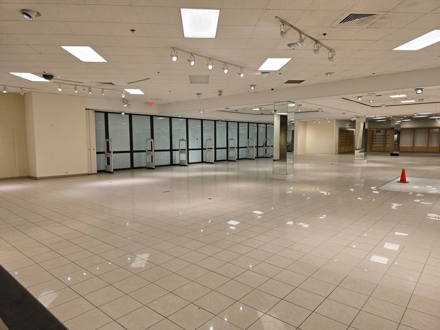 3340 Mall Loop Drive, Joliet, IL 60433 3340 Mall Loop Drive, Joliet, IL 60433