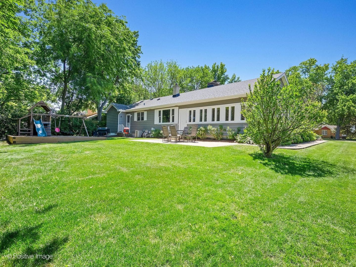 3913 Forest Avenue, Downers Grove, IL 60515