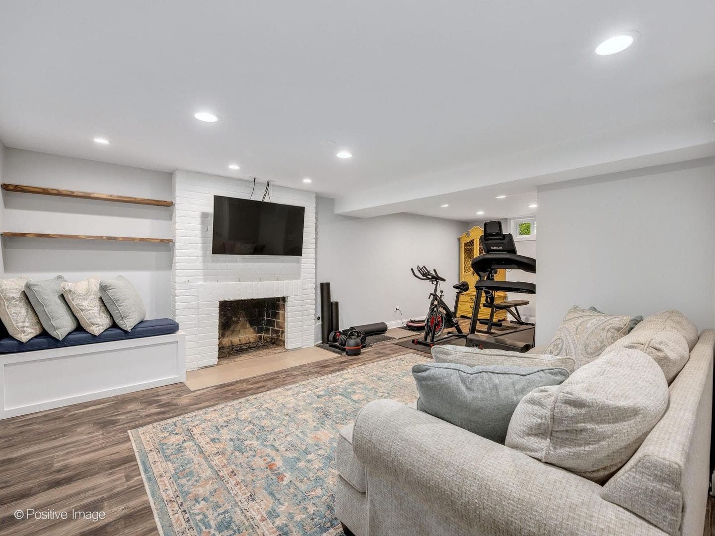 3913 Forest Avenue, Downers Grove, IL 60515