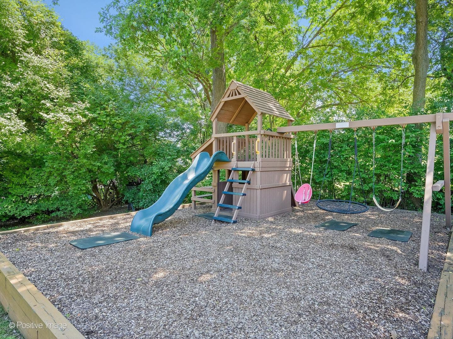3913 Forest Avenue, Downers Grove, IL 60515