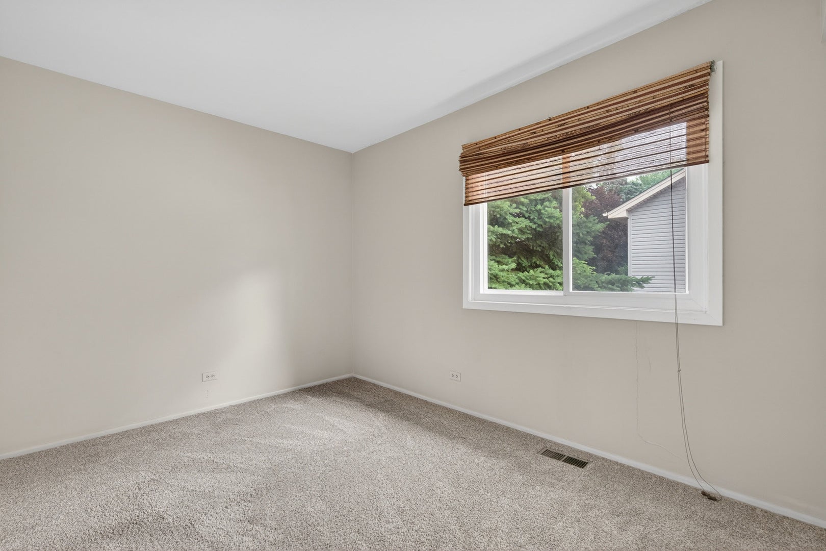 433 N Ashbury Avenue, Bolingbrook, IL 60440