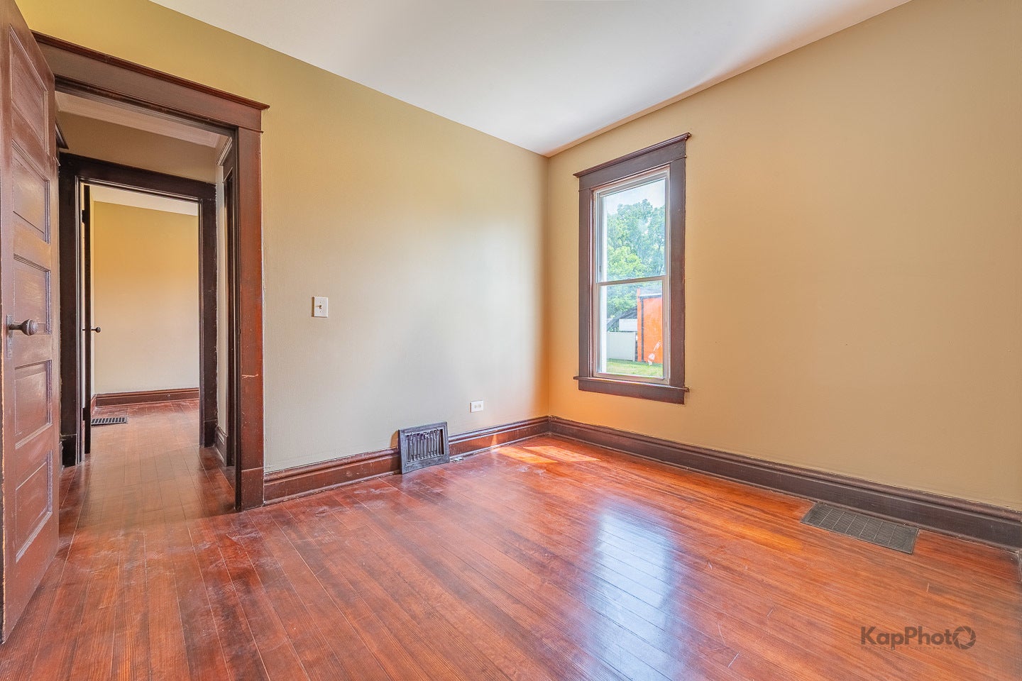 1307 E Cass Street, Joliet, IL 60432 1307 E Cass Street, Joliet, IL 60432