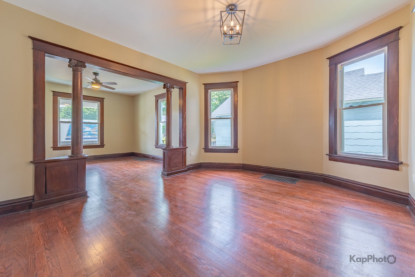 1307 E Cass Street, Joliet, IL 60432 1307 E Cass Street, Joliet, IL 60432