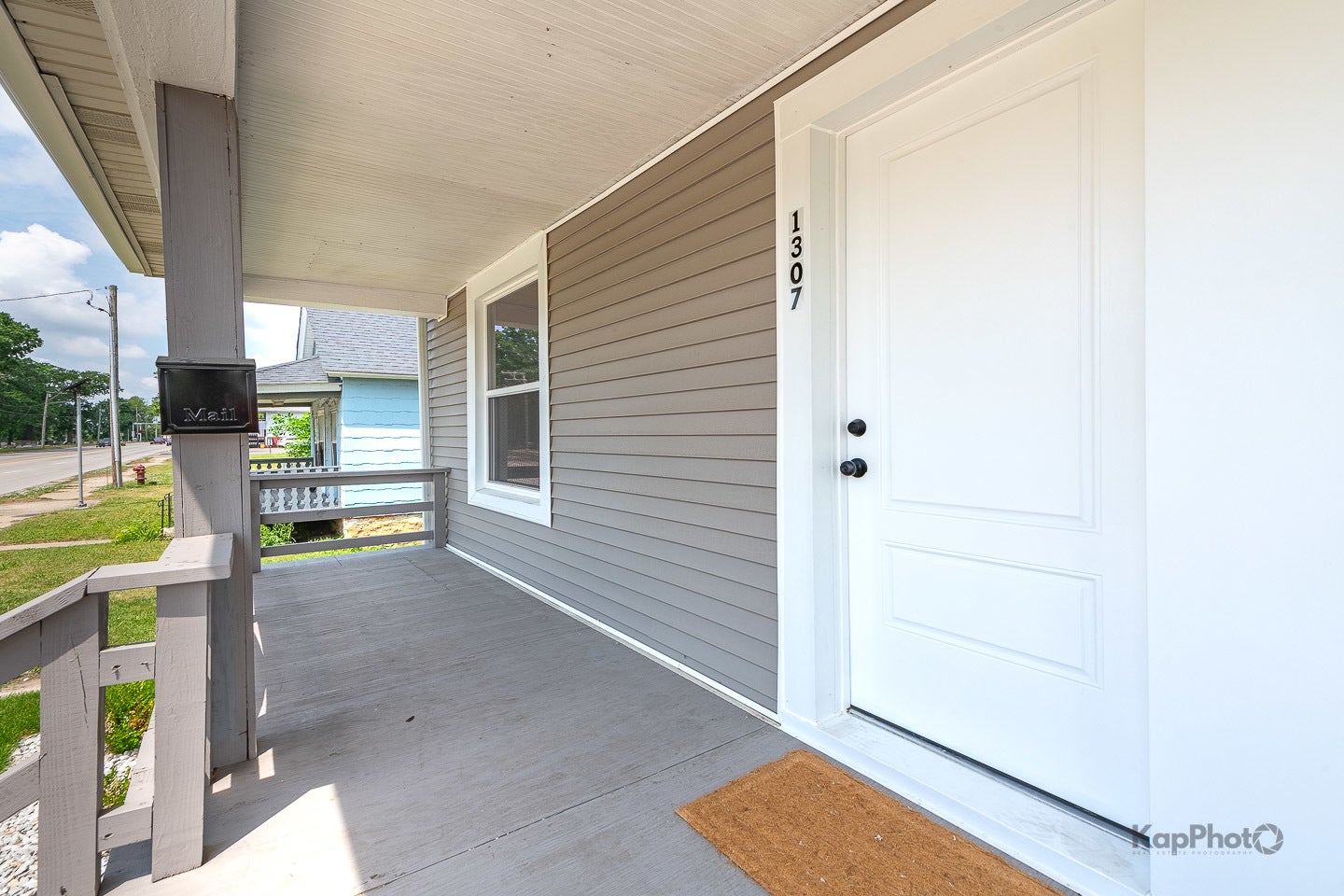 1307 E Cass Street, Joliet, IL 60432 1307 E Cass Street, Joliet, IL 60432