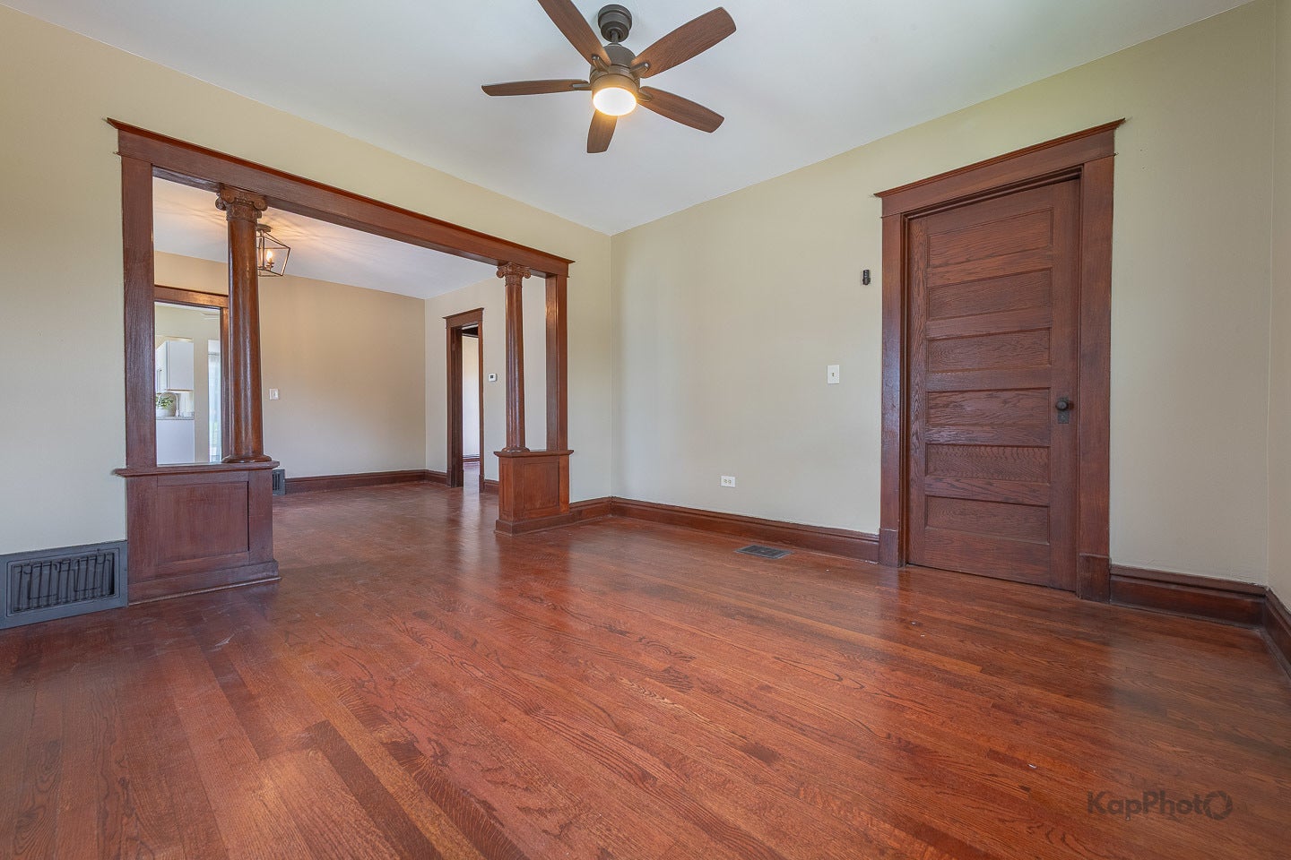 1307 E Cass Street, Joliet, IL 60432 1307 E Cass Street, Joliet, IL 60432
