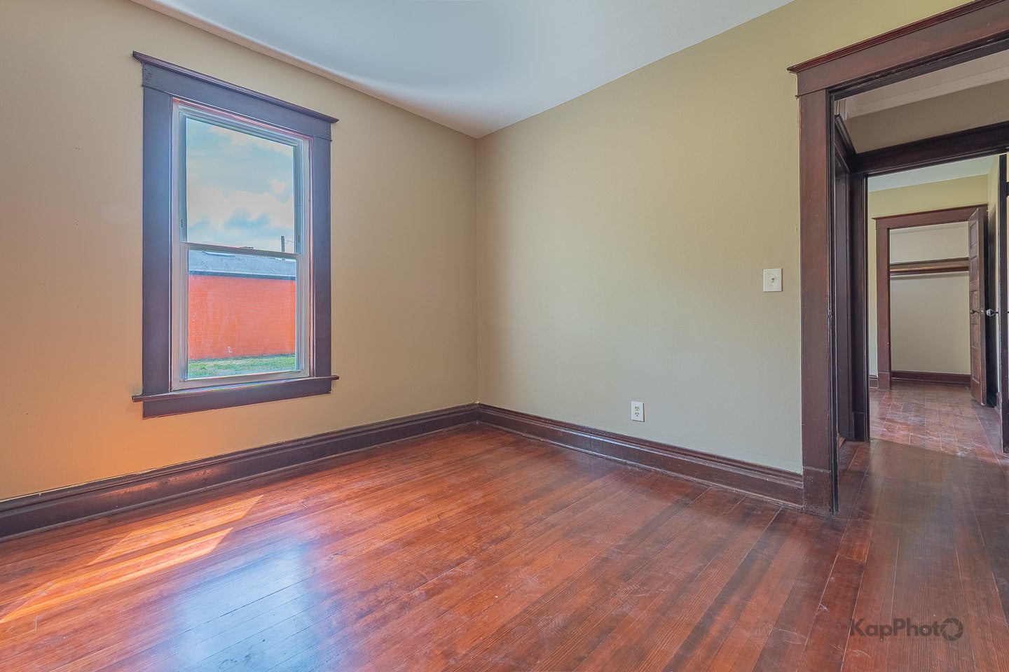 1307 E Cass Street, Joliet, IL 60432 1307 E Cass Street, Joliet, IL 60432
